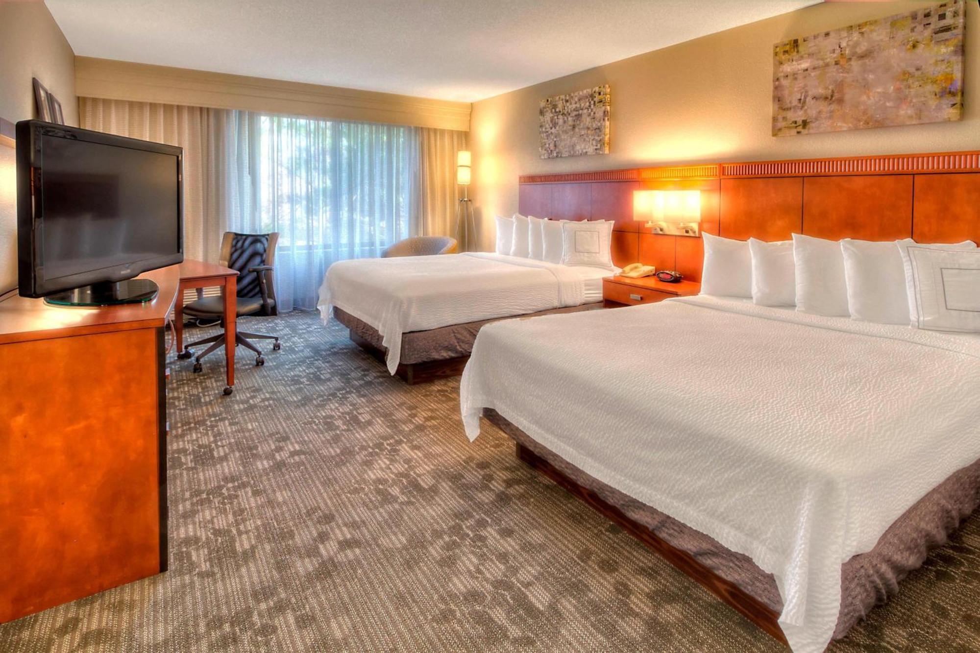 Courtyard Memphis Germantown Hotel Екстериор снимка
