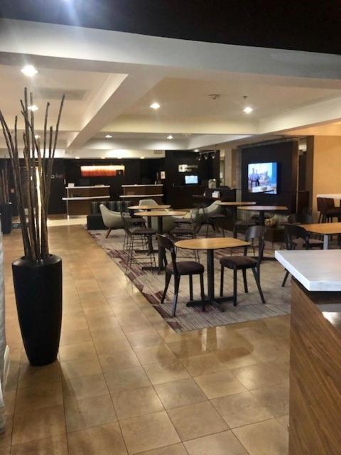 Courtyard Memphis Germantown Hotel Екстериор снимка